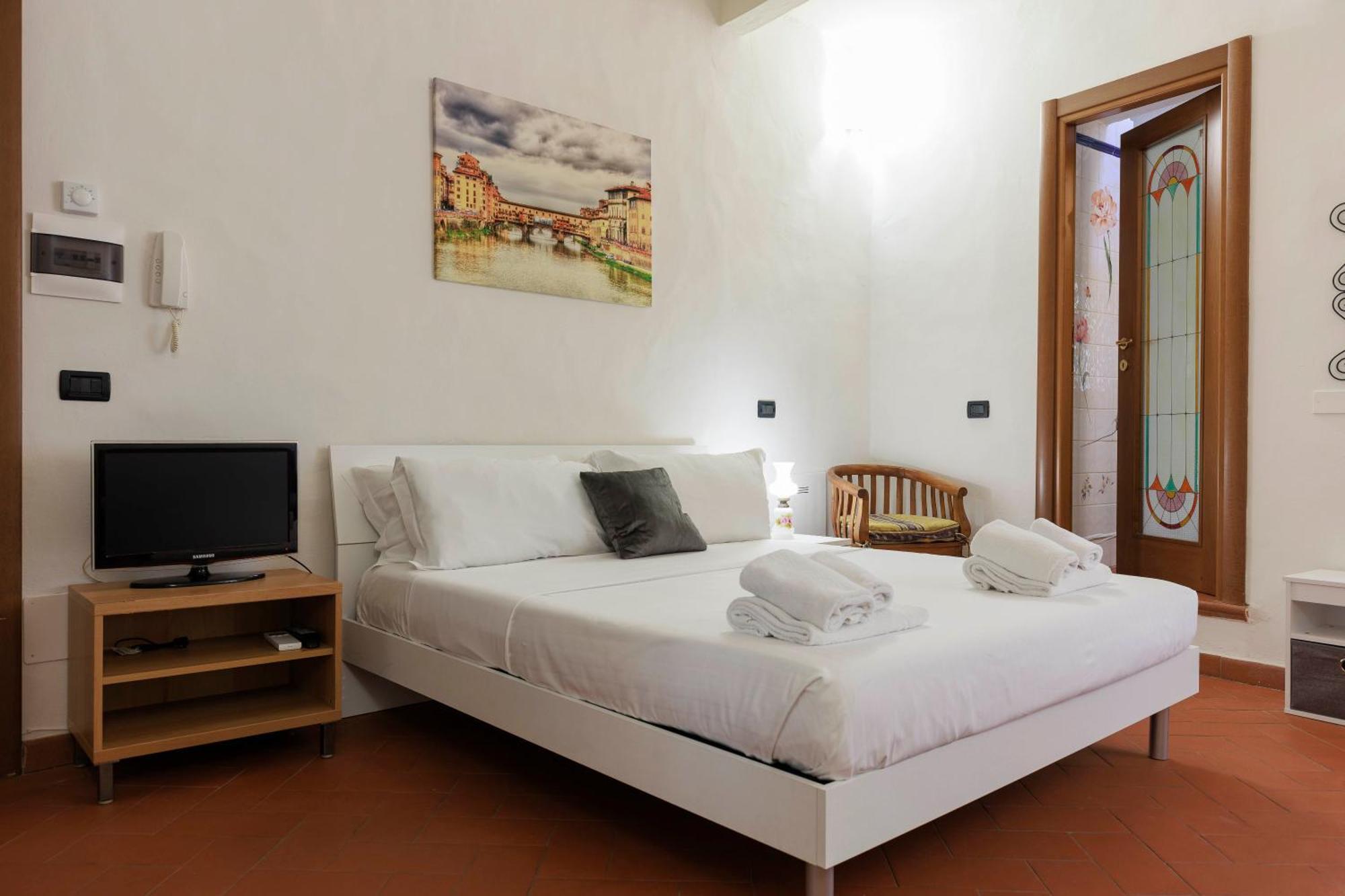 Santa Croce Nest